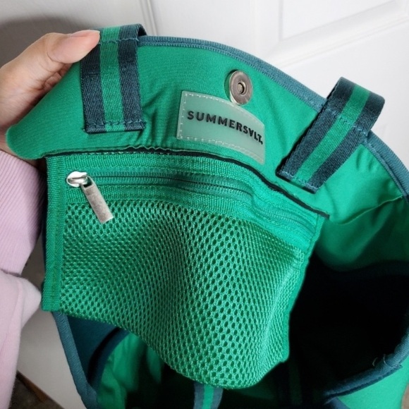 Summersalt Green Striped Neoprene Perfect Beach Tote Bag - Picture 8 of 9